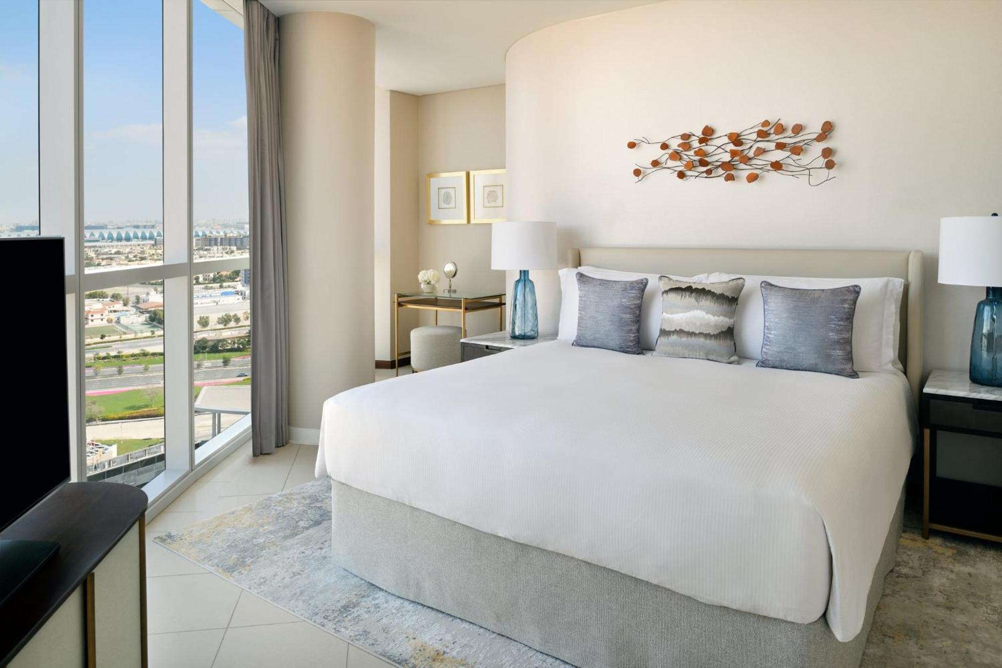 Intercontinental Residence Suites Dubai Festival City By Ihg Luaran gambar A bedroom at the hotel