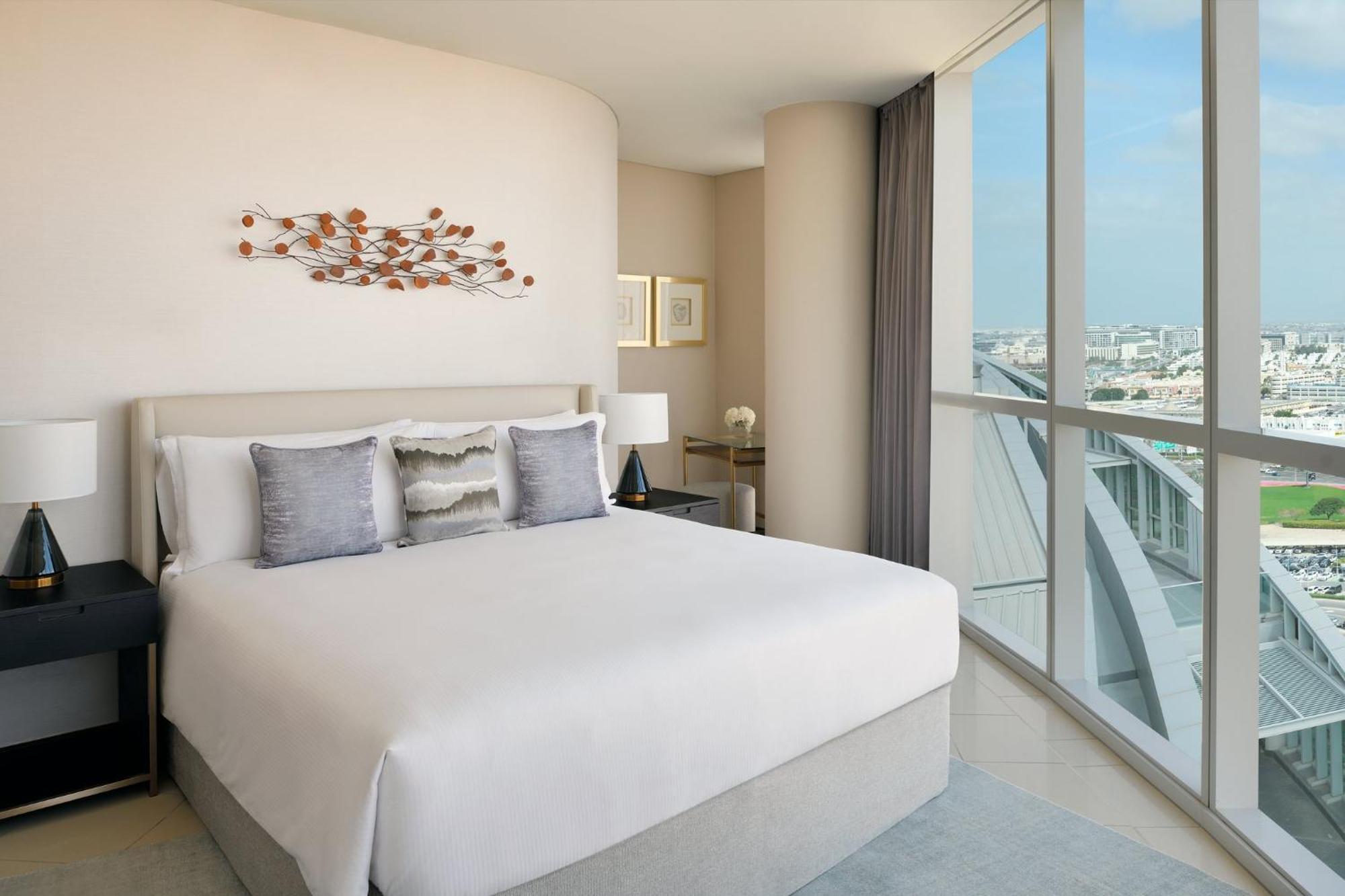 Intercontinental Residence Suites Dubai Festival City By Ihg Luaran gambar A bedroom at the hotel
