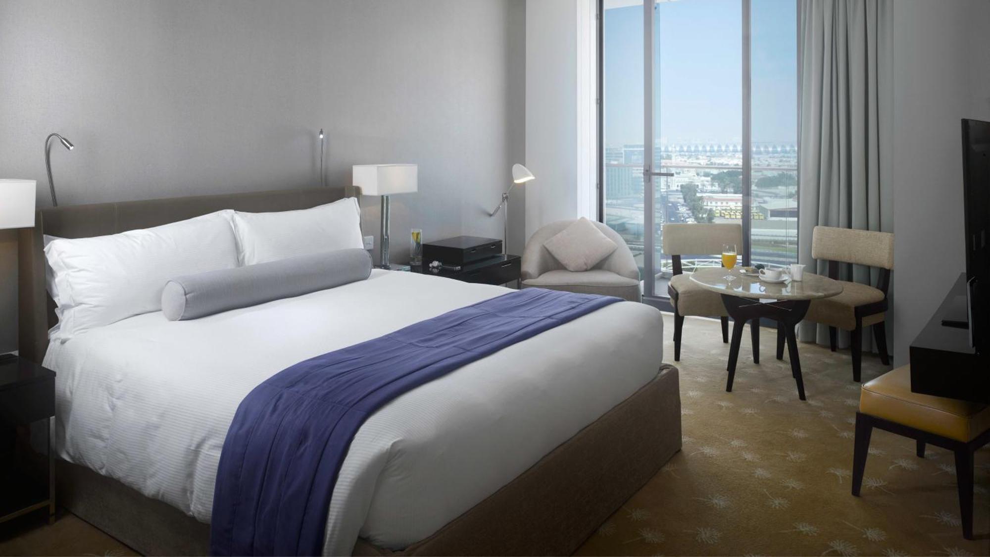 Intercontinental Residence Suites Dubai Festival City By Ihg Luaran gambar A guest room at the hotel